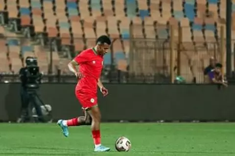 عبد الرحمن شيكا يعتذر لإدارة مودرن سبورت: هفضل تحت أمر النادي